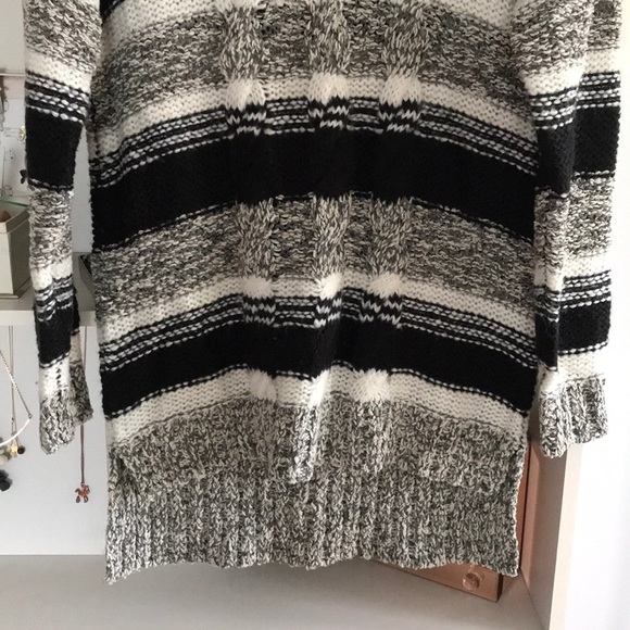 KENSIE Cowl Neck Hi-Lo Striped Cable Knit … - Picture 5 of 7